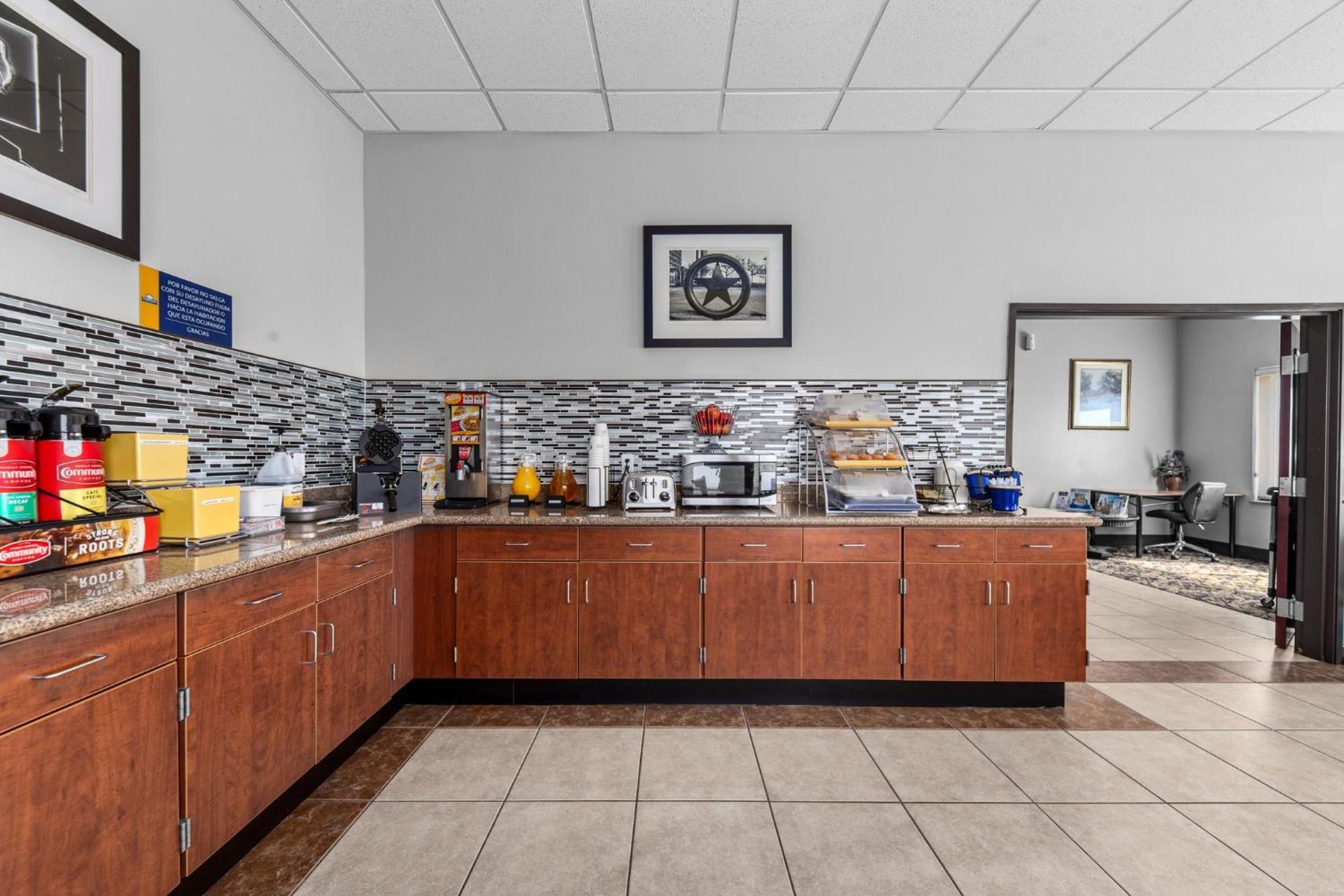 Days Inn By Wyndham Salado Extérieur photo